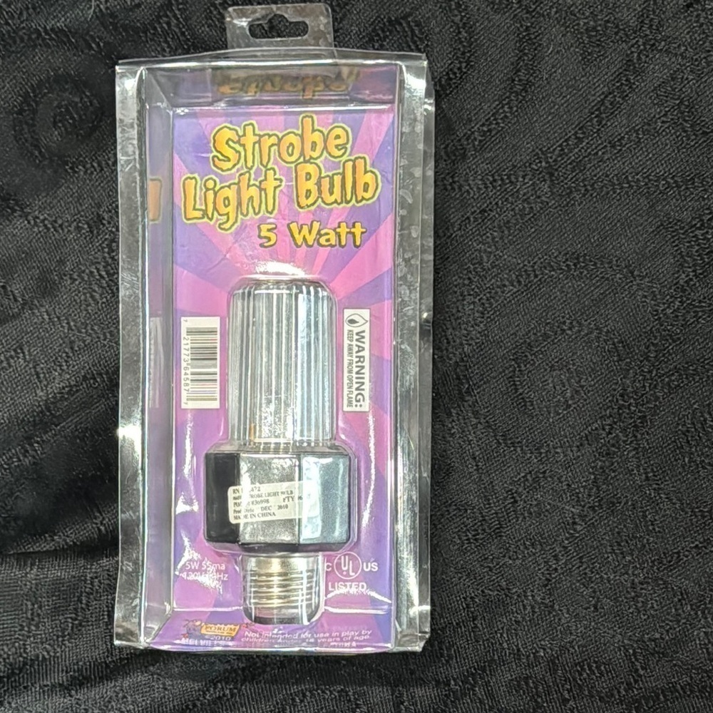 Spooky Strobe Light Bulb 5 Watt